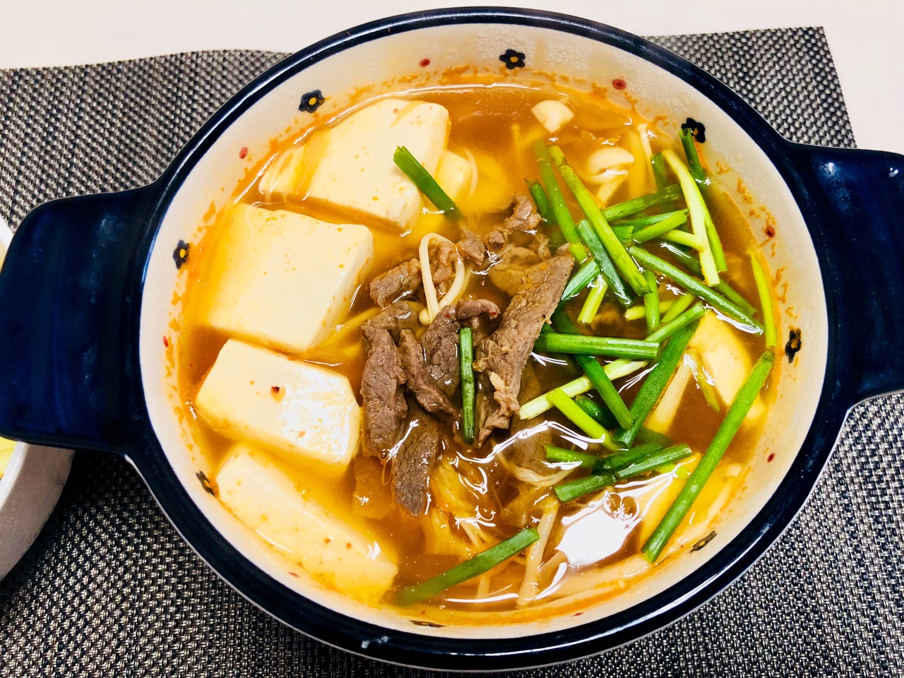 豆腐泡菜锅