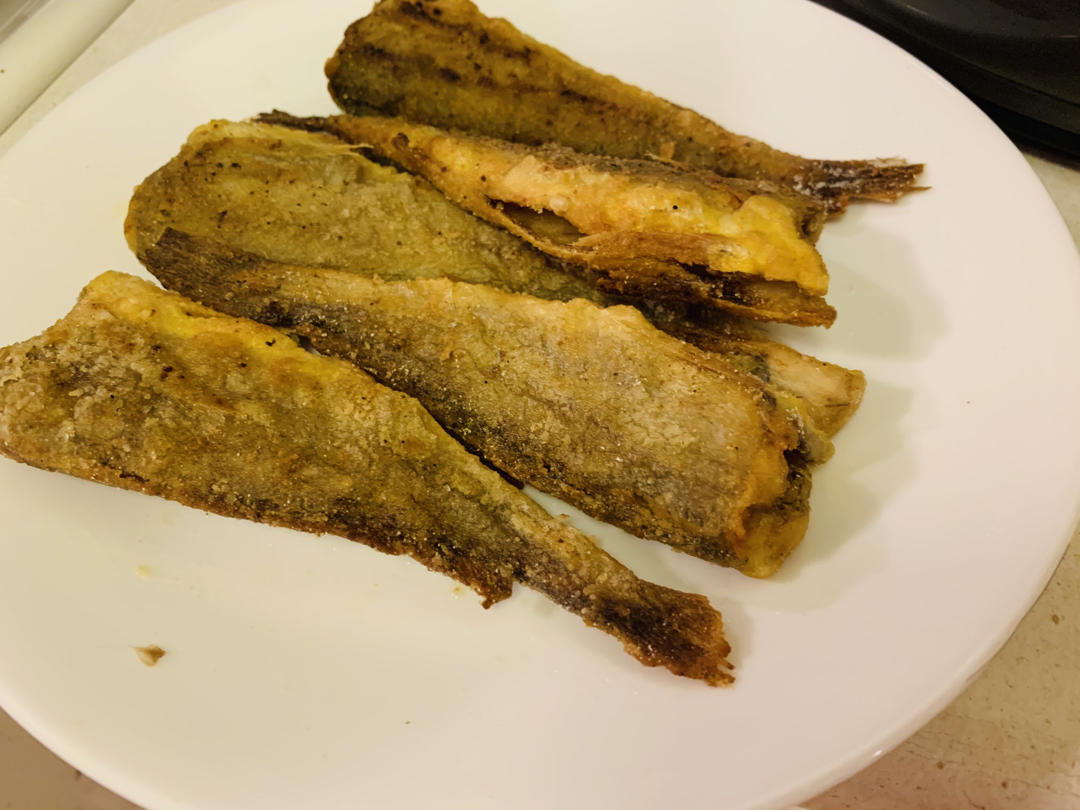 香煎小黄鱼