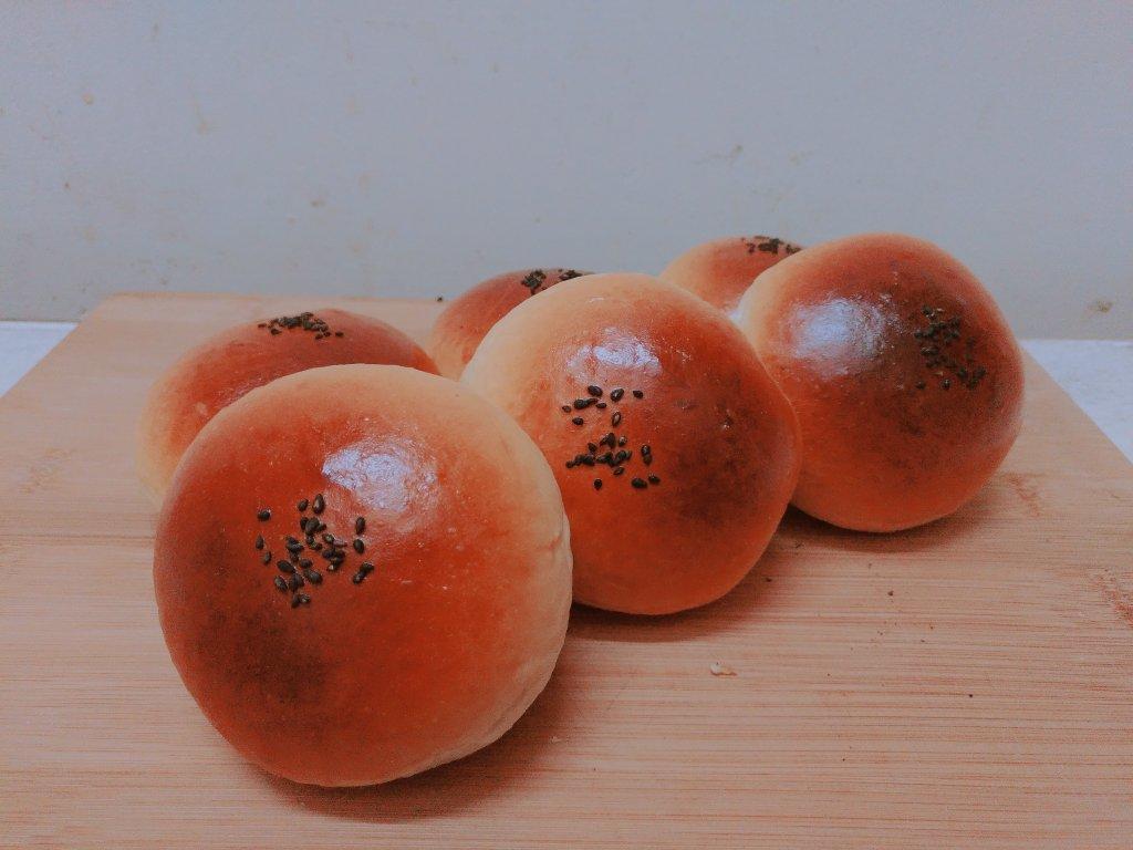 如棉花般松软的海苔肉松面包