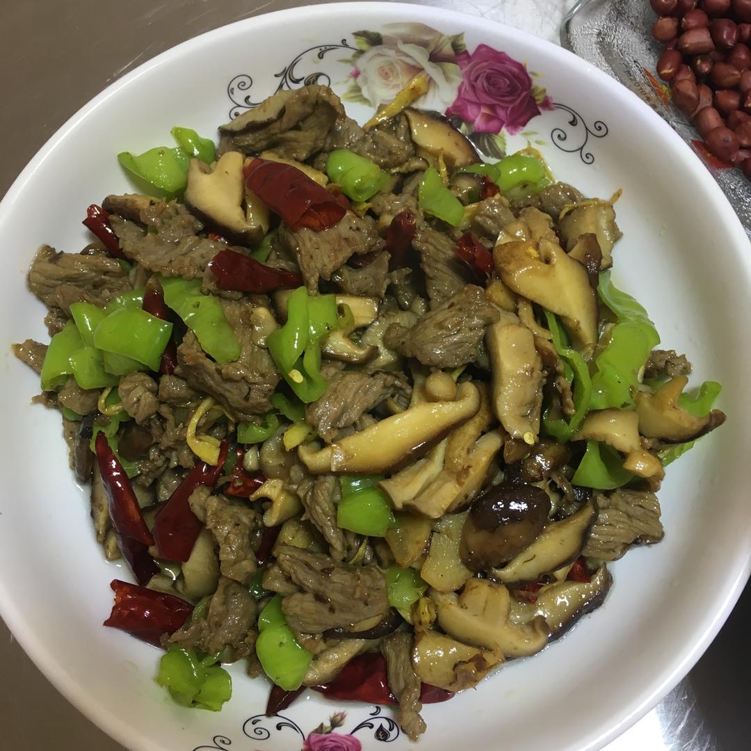 香菇炒肉