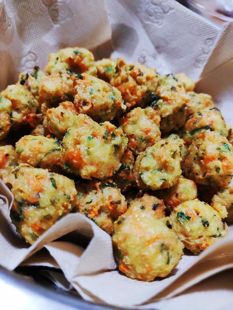 香酥豆腐丸子（外酥里嫩）