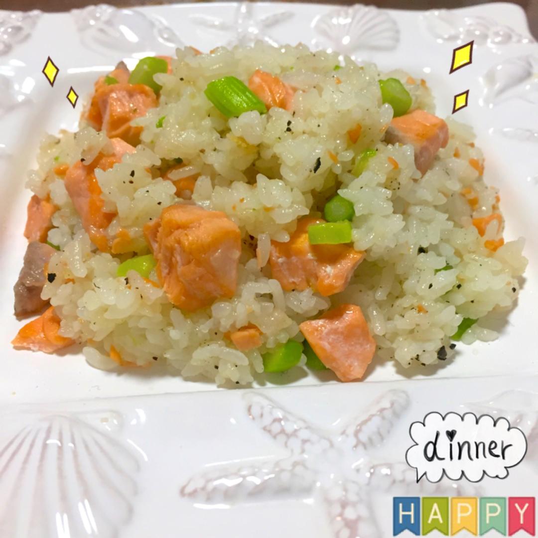 三文鱼芦笋炒饭