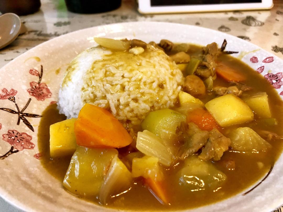 咖喱鸡肉饭