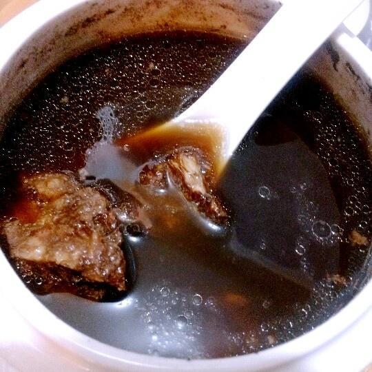 药膳肚肿龙骨汤的做法