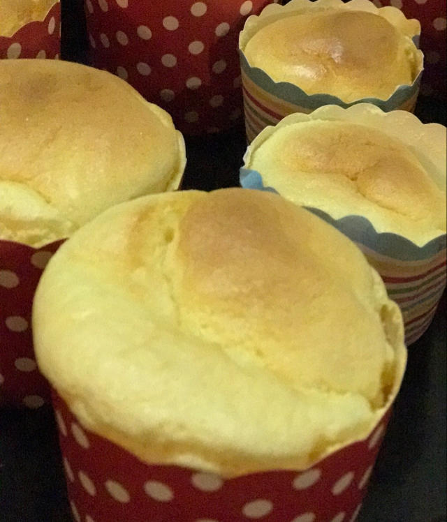 无油酸奶纸杯蛋糕