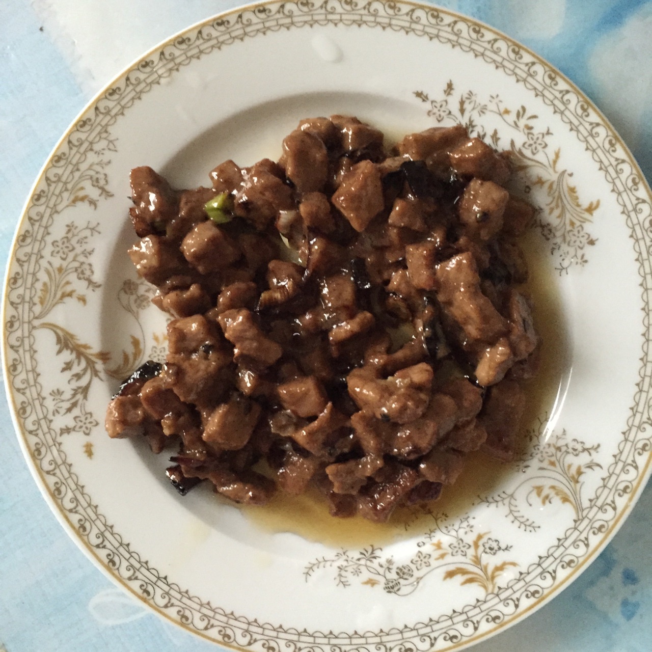 孜然洋葱炒牛肉粒