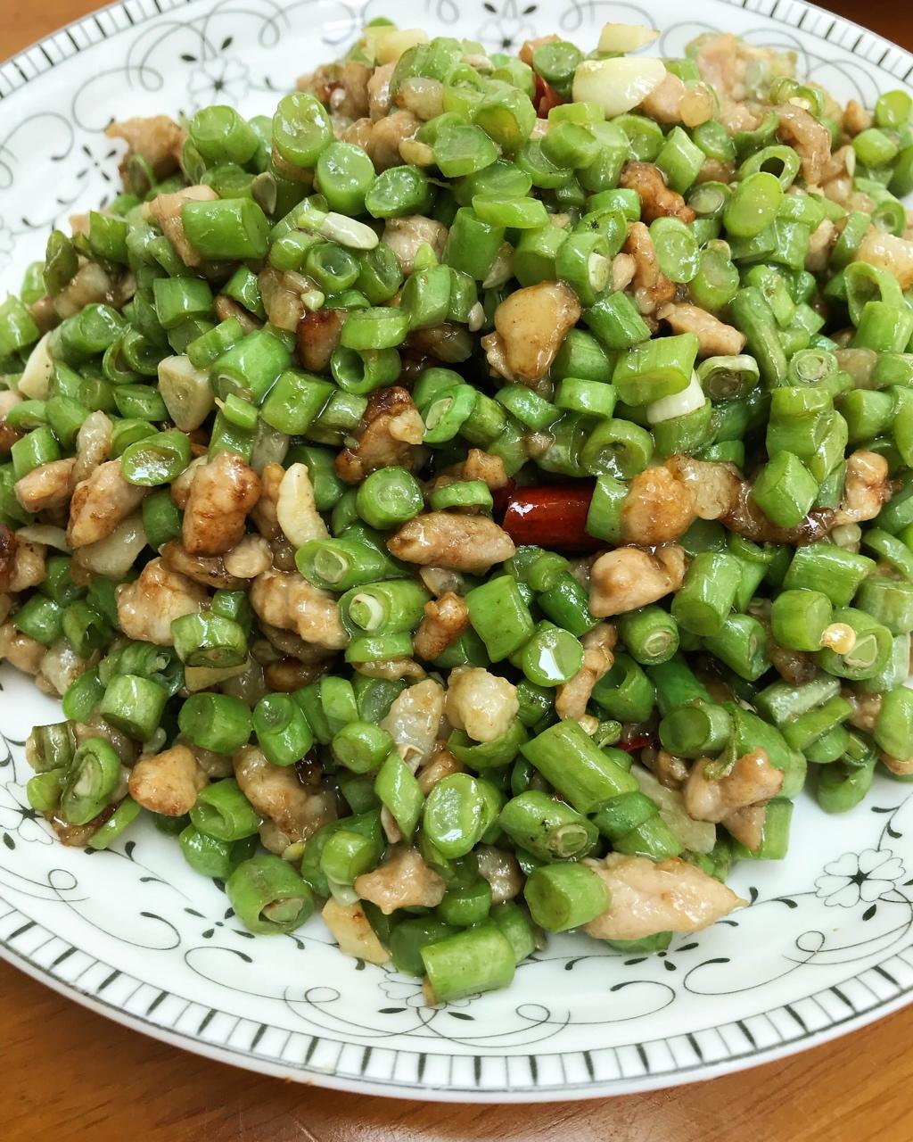 肉沫豆角下饭菜