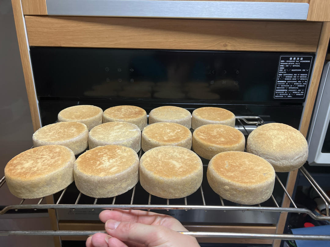 猪柳蛋麦满分 —英式玛芬胚English muffin