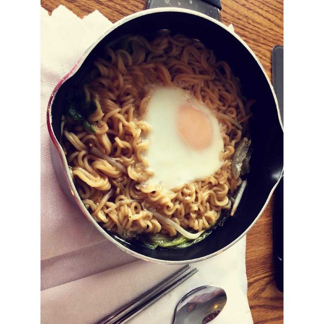 满足食欲的深夜秘密 森系浓香泡面