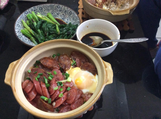 香肠煲仔饭