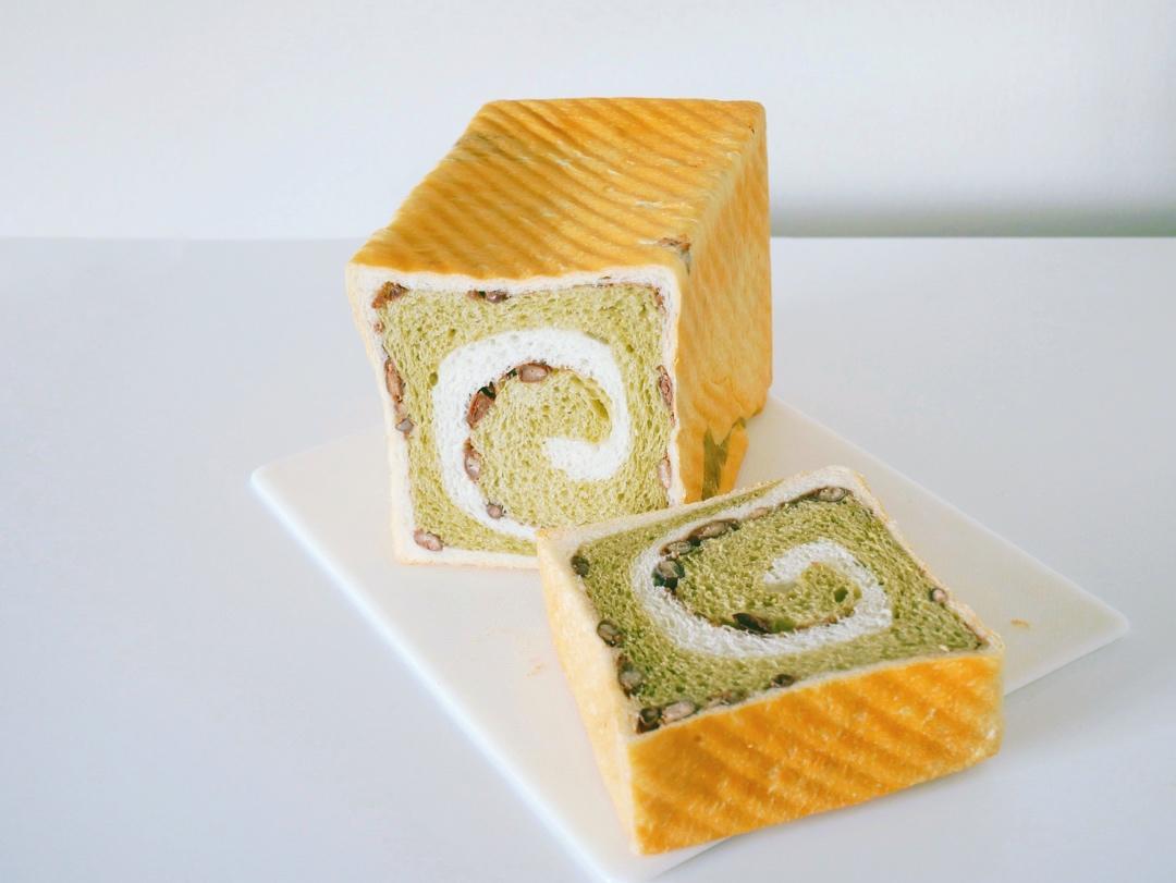 蜜豆抹茶双色吐司（波兰种）