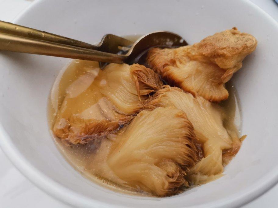 猴头菇红枣鲜鸡汤