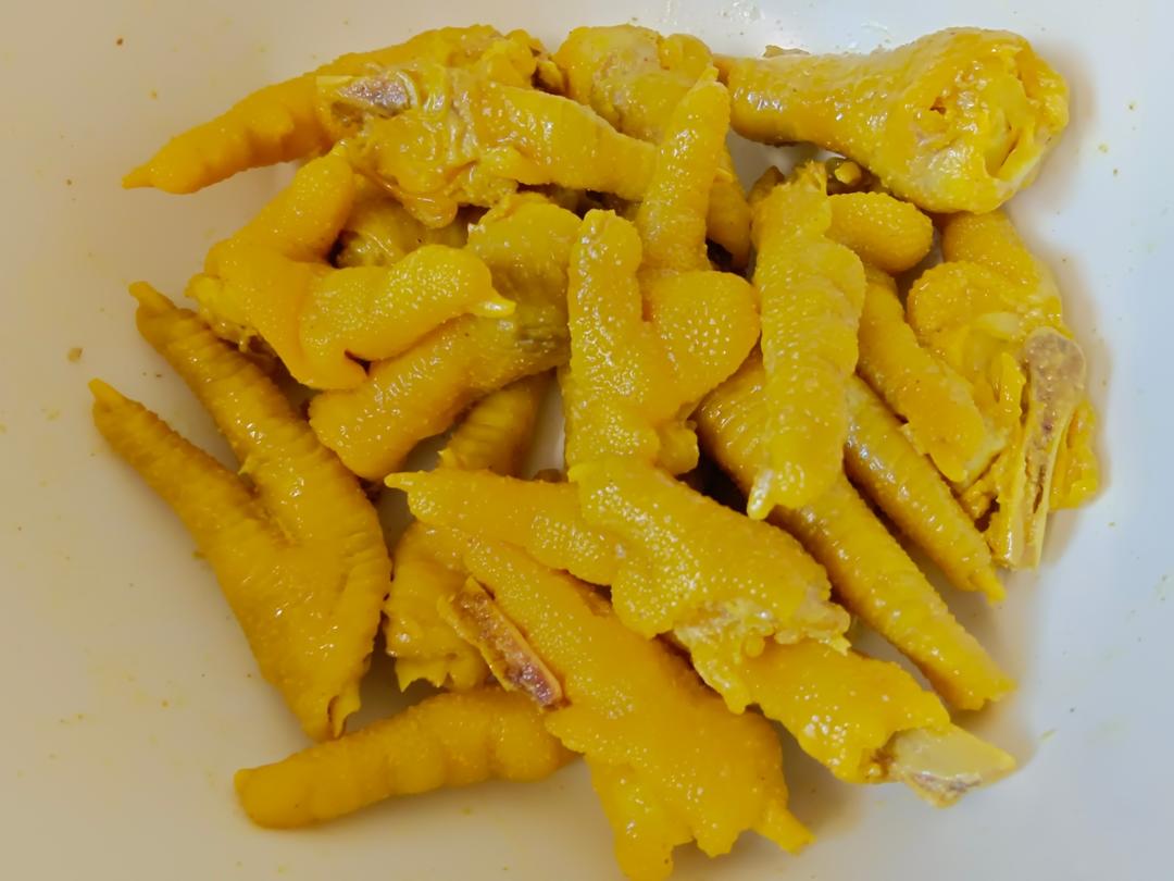 盐焗鸡脚