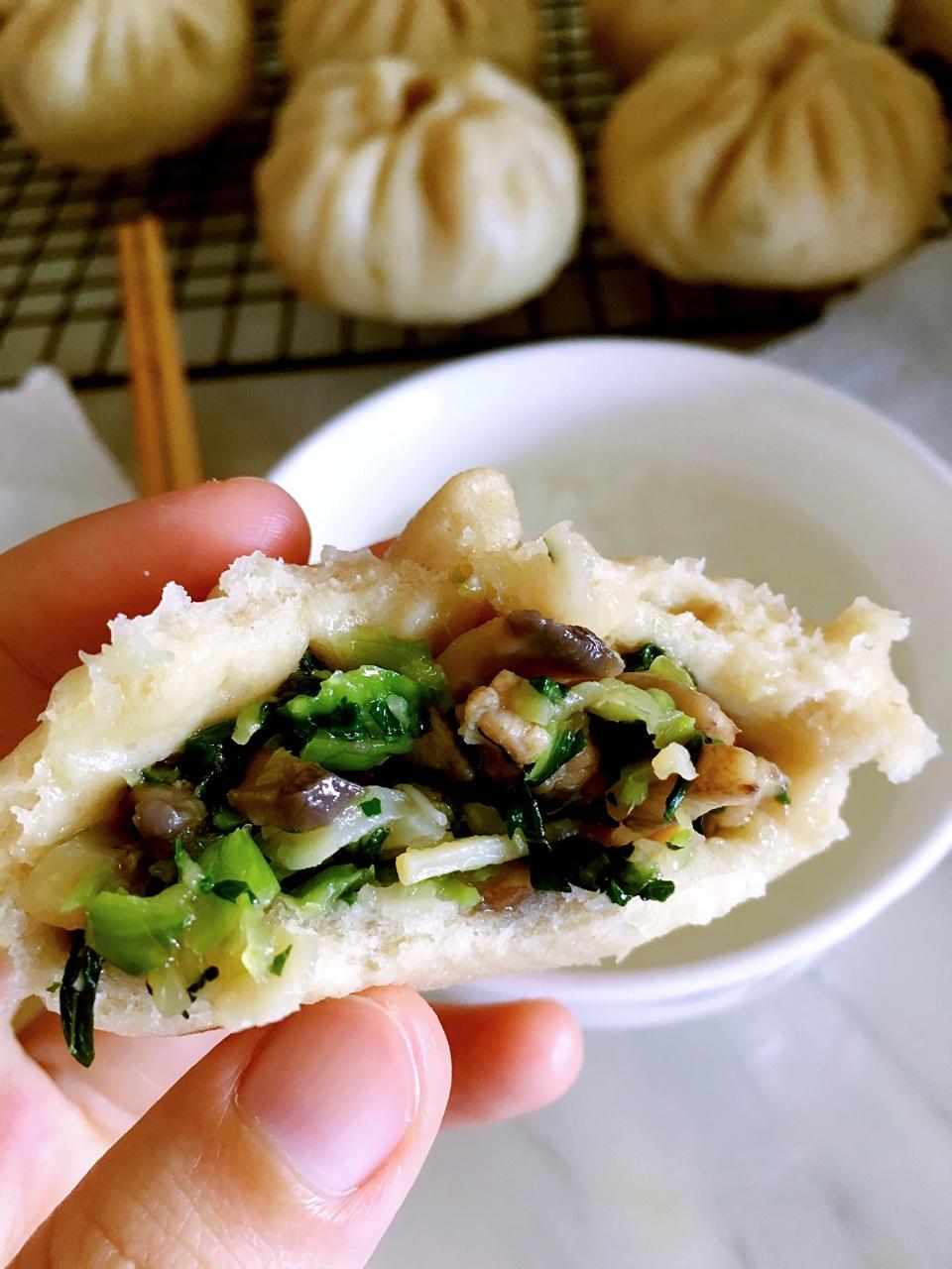 节省一半时间的大包子（另付翠绿菜包子，肉包子，腹黑包子食谱）