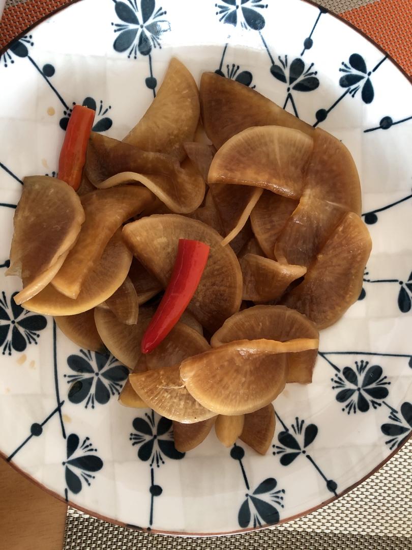 三步爽口酸酸辣辣腌萝卜片小咸菜