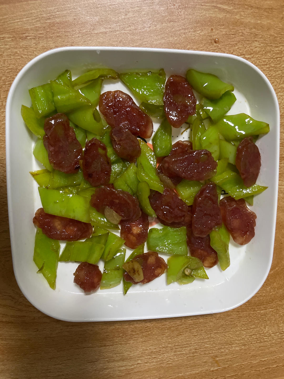 腊肠炒杭椒