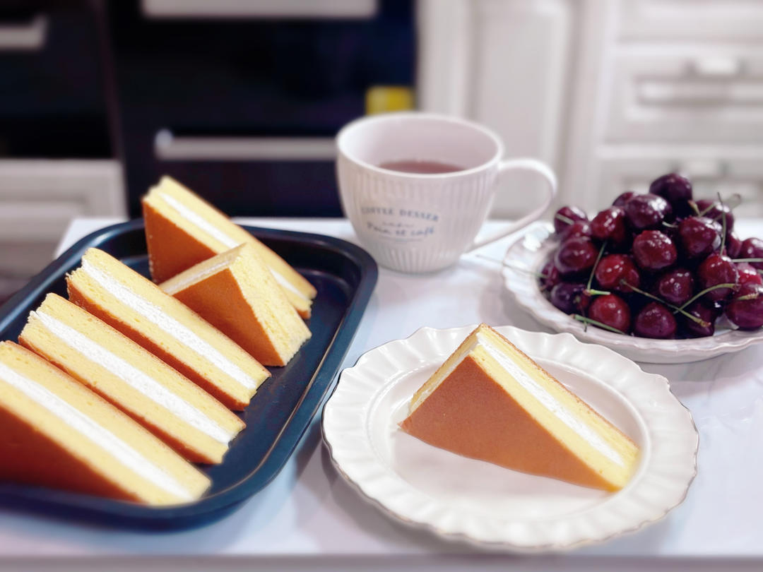 烘焙/奶香芝麻海苔肉松蛋糕卷