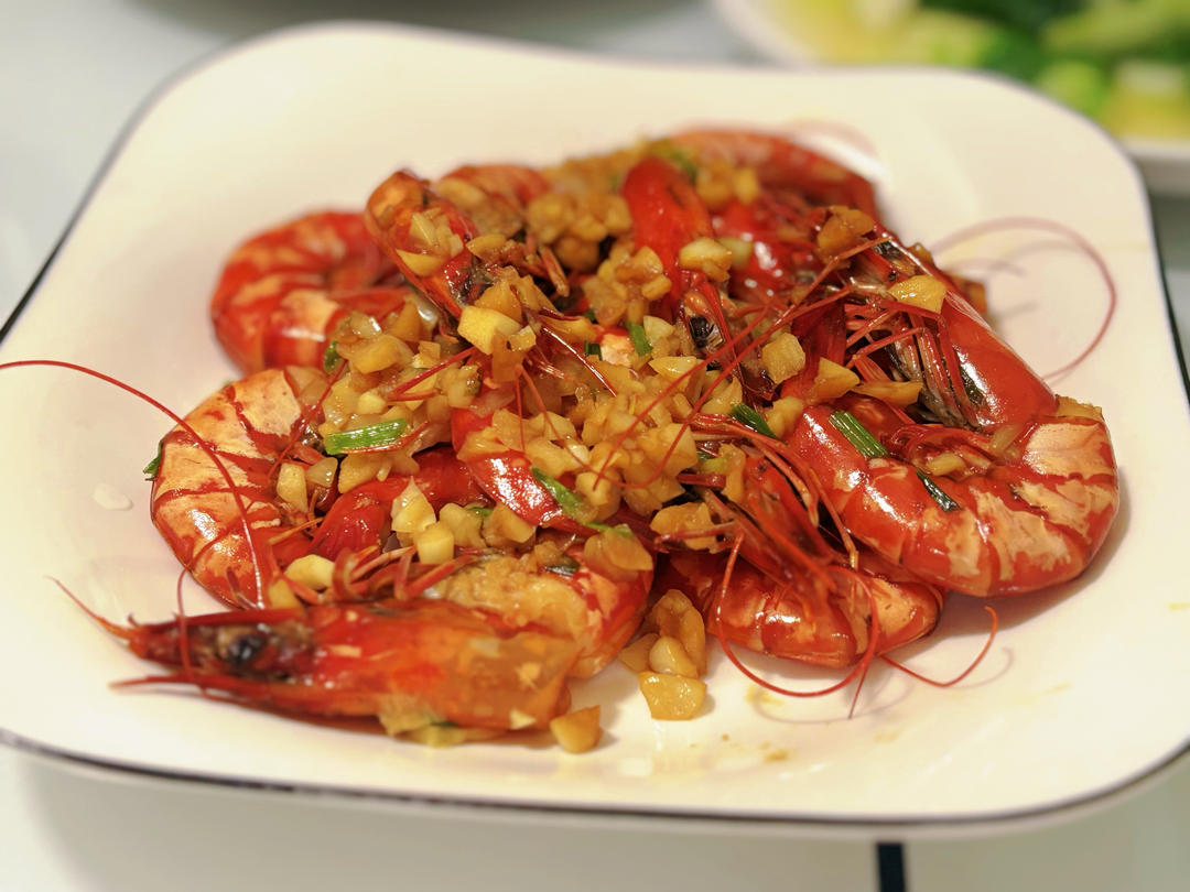 蒜蓉大虾🍤美味到吮指😋