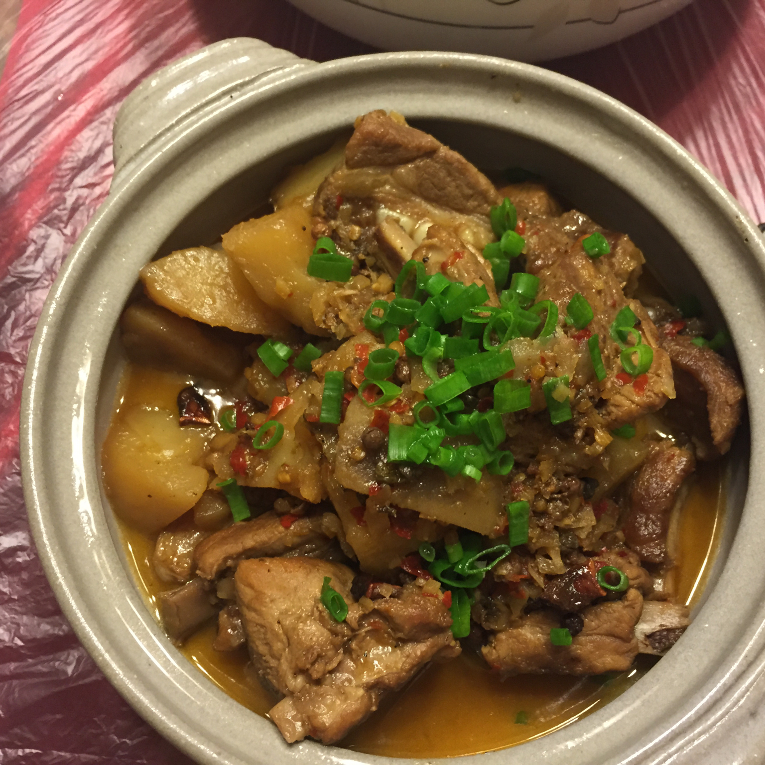 川味土豆烧排骨