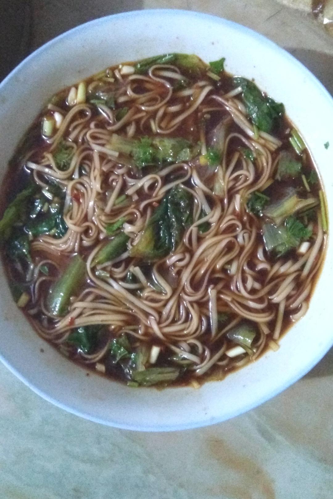 prajnaliu做的超级无敌美味懒人酸汤麻辣面十分钟搞定色香味俱全