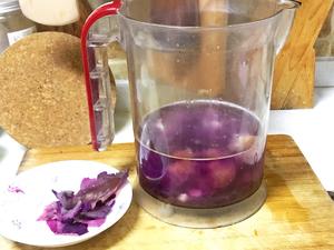 秋冬暖饮-自带美颜的紫薯百合银耳露的做法 步骤3