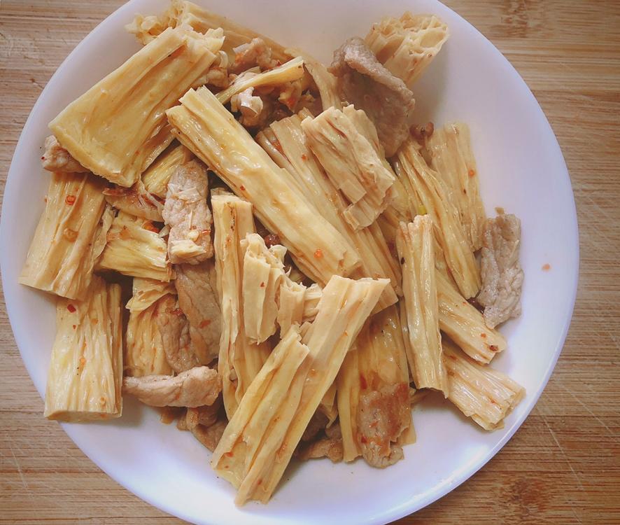 腐竹炒肉