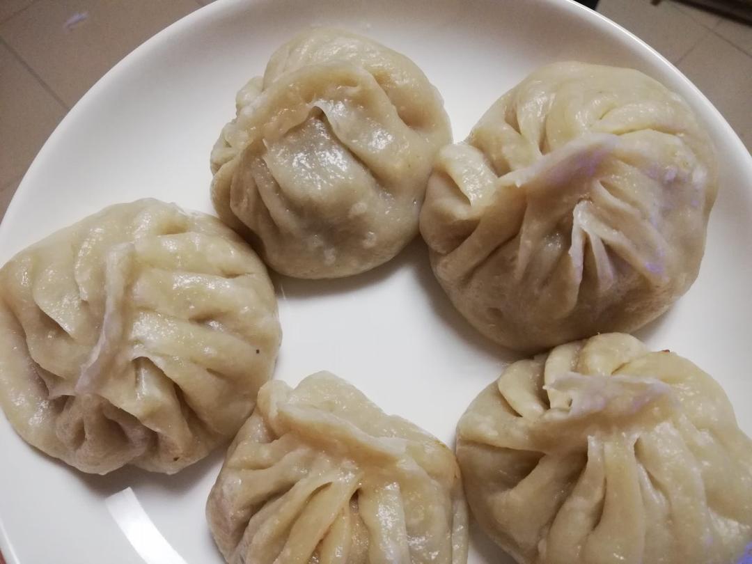 灌汤小笼包