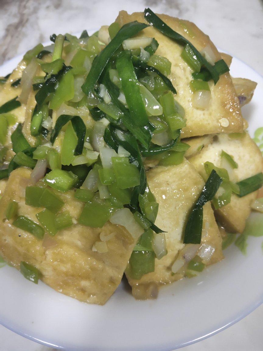 厨师长教你：“懒人烧豆腐”的家常做法，很简单懒人的做法，收藏