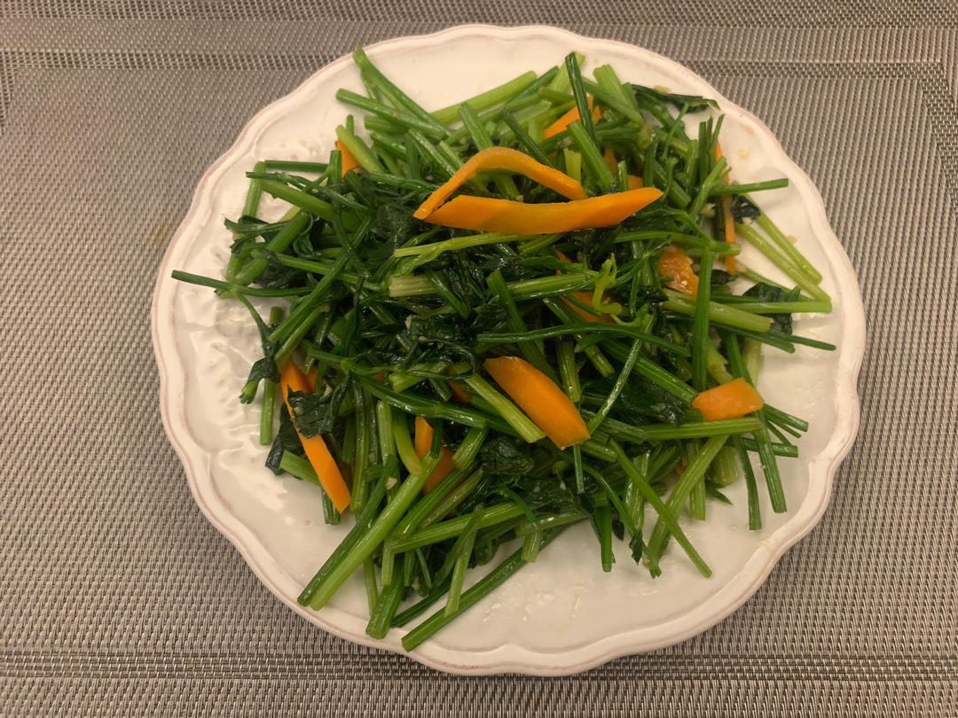 ✅第5道快手低脂菜🥕清脆爽口的芹菜炒胡萝卜✨