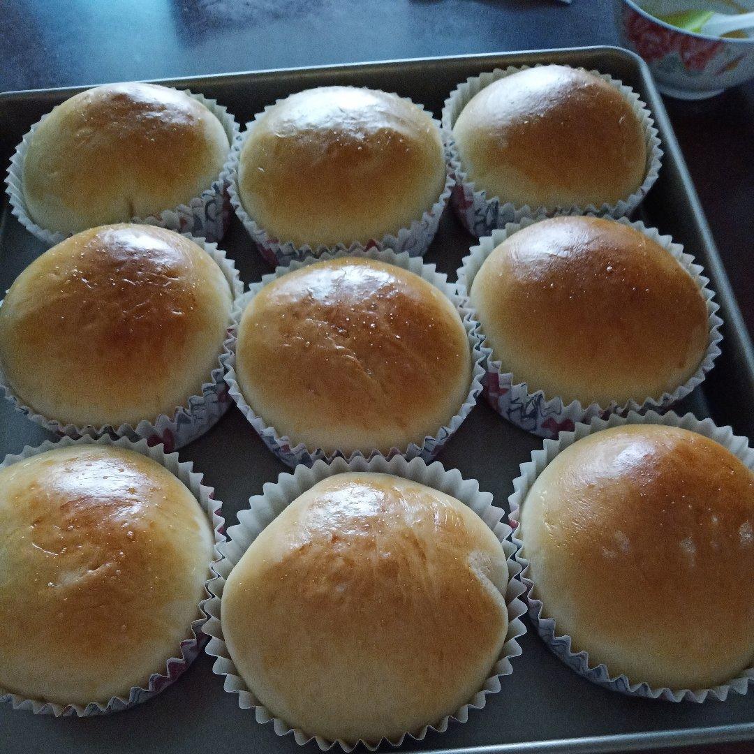 如棉花般松软的海苔肉松面包