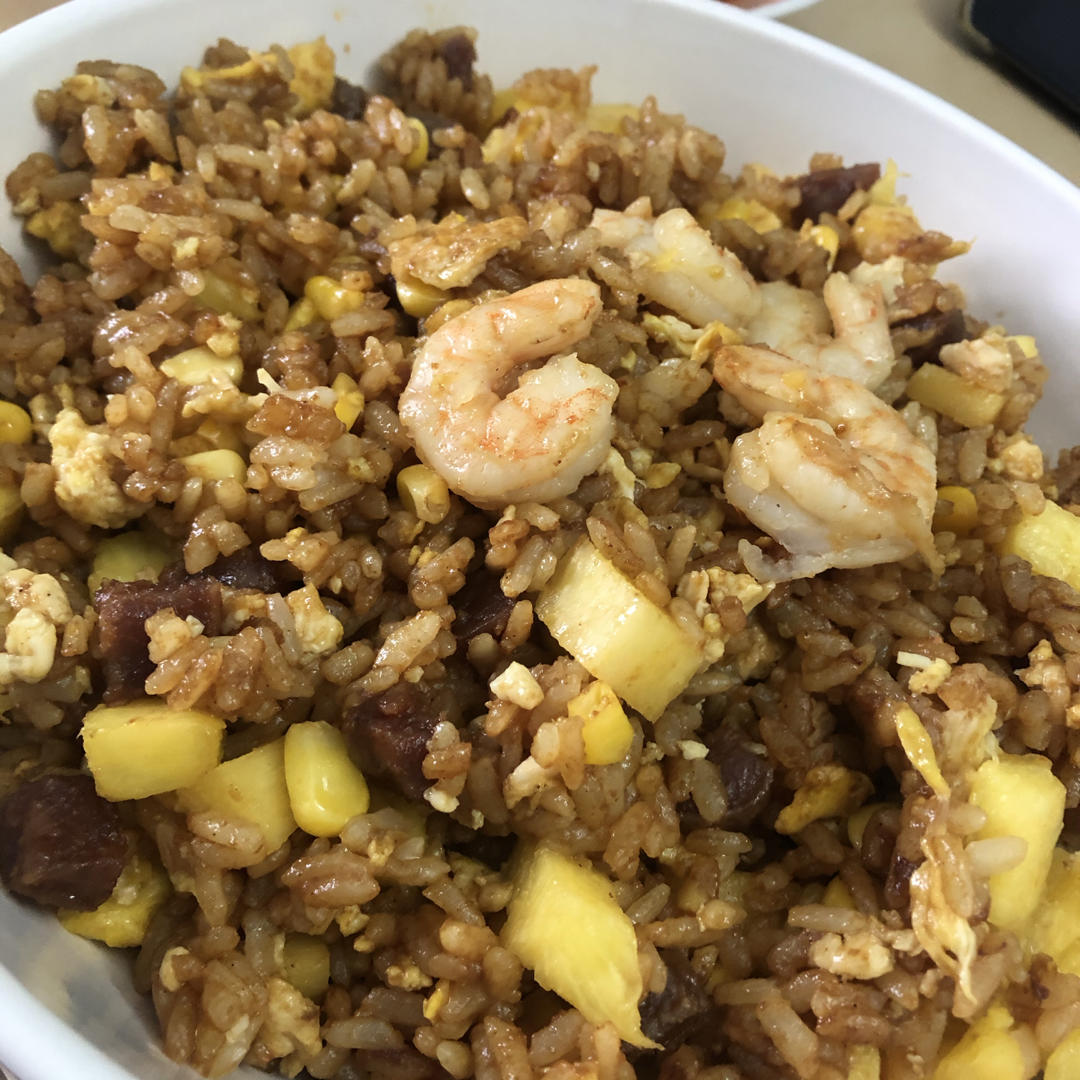 🍍菠萝蛋炒饭（加咖喱）