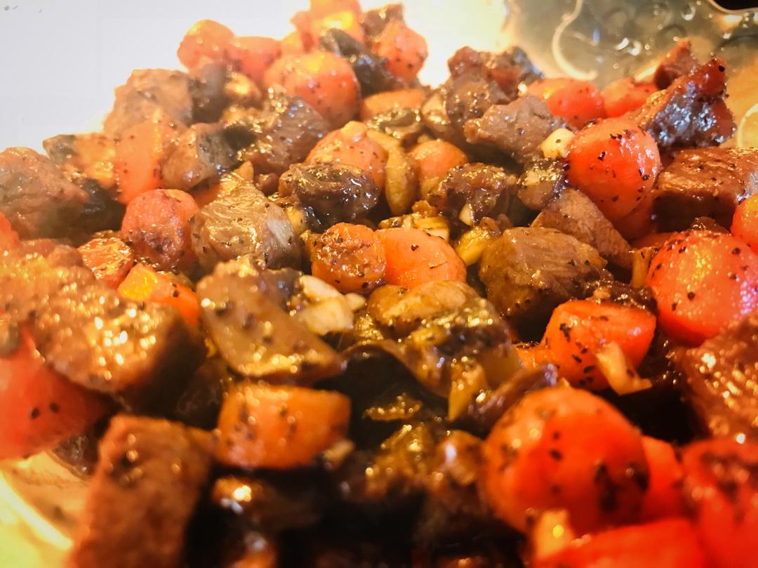 黑椒杏鲍菇牛肉粒