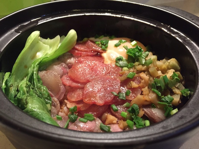 香肠煲仔饭