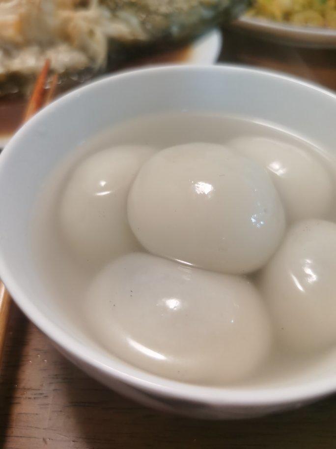 红糖椰汁年糕&流沙黑芝麻汤圆&心太软