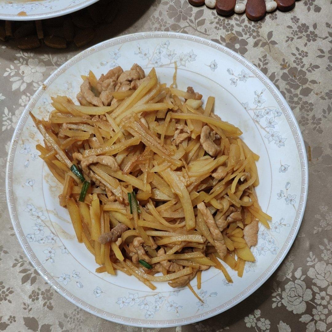 土豆丝炒肉