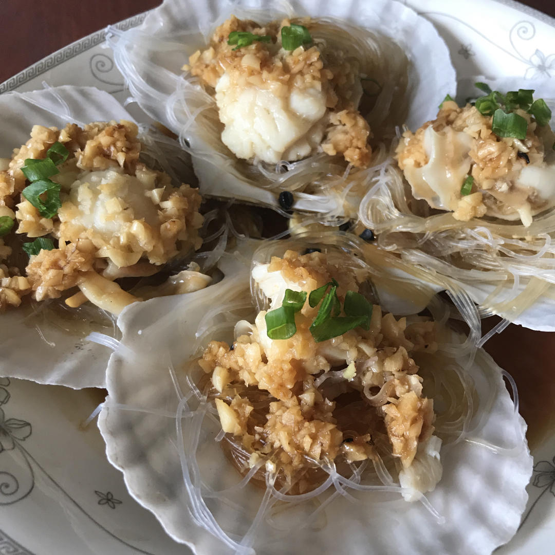 蒜蓉粉丝蒸扇贝