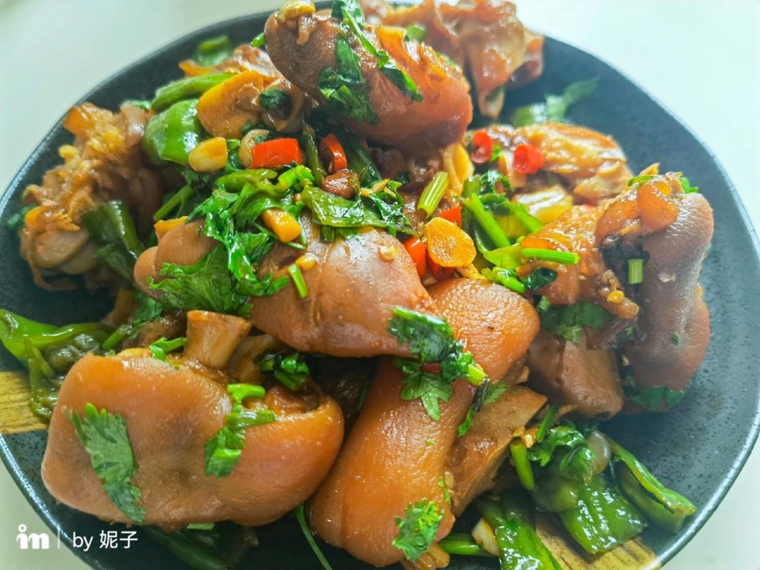湘味辣炒猪蹄，鲜辣软糯，好吃不腻！