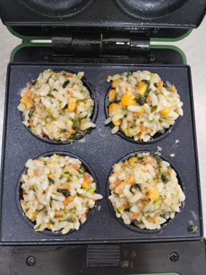 虾仁海苔杂蔬米饭圈（小红锅）的做法 步骤5