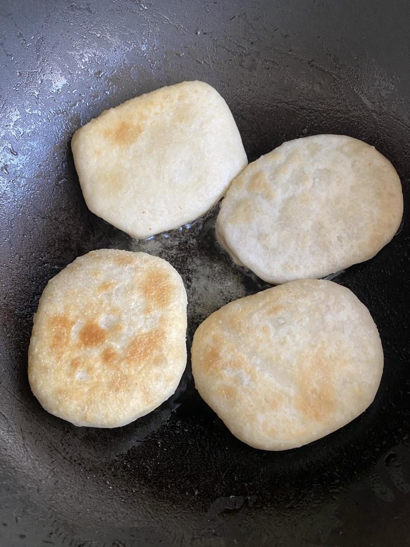 洋葱牛肉馅饼