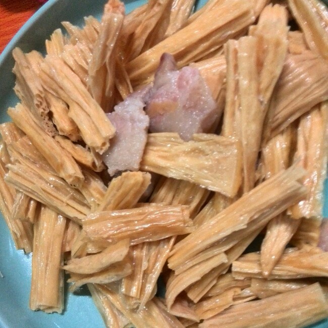 腐竹炒肉