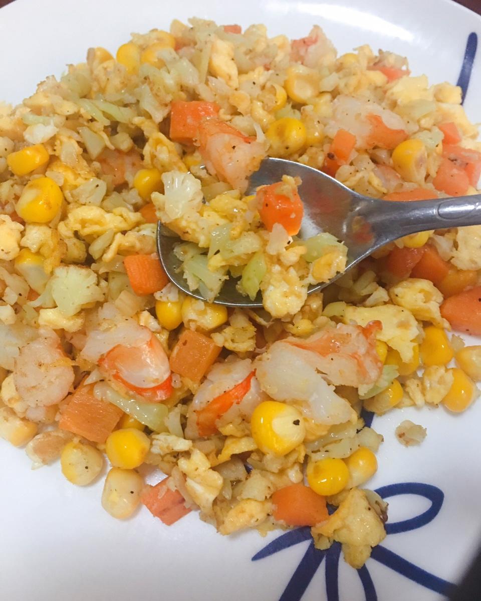 谁吃谁瘦的欧阳娜娜同款无米炒饭，好吃低卡又饱腹，减肥姐妹的福音！