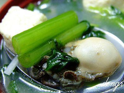 海蛎子茼蒿炖豆腐的做法