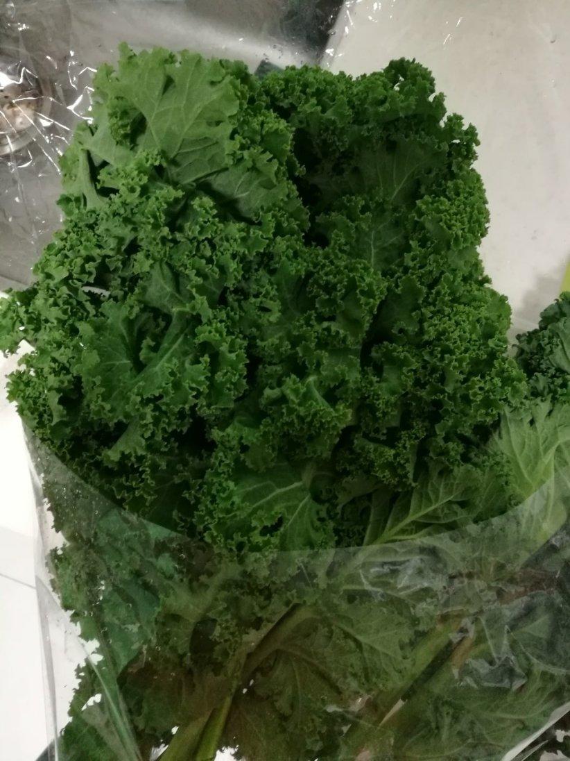 好吃的羽衣甘蓝沙拉