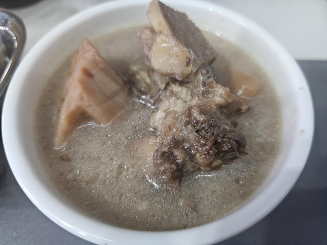 就是这个味道，好好喝的藕汤  #湖北藕汤 /湖北人对藕汤有独特的执着