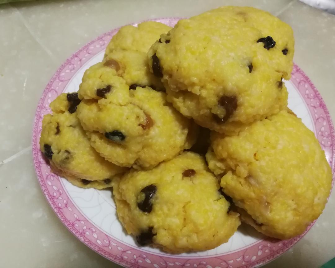 玉米碴做的窝头