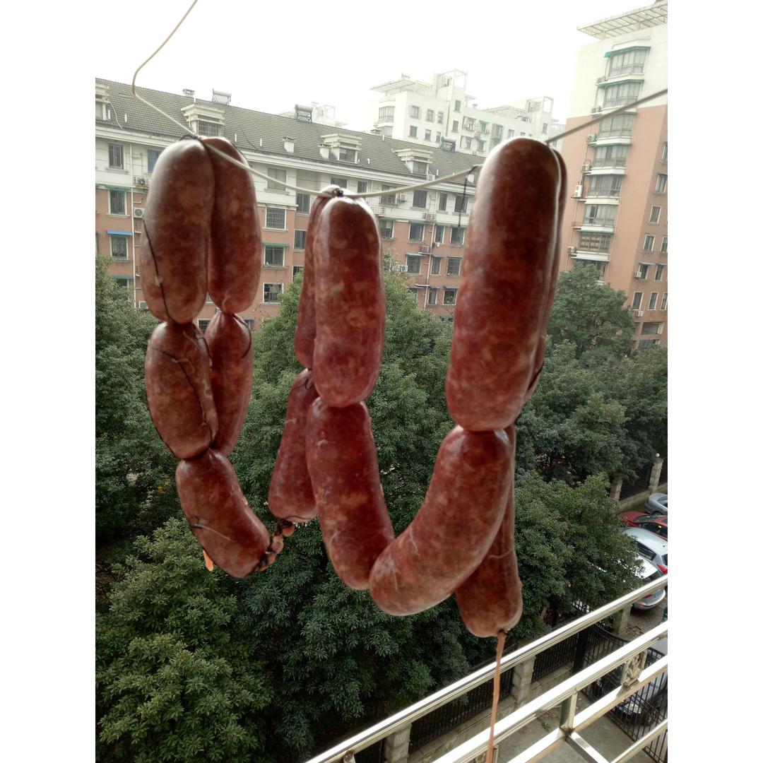 自制黑椒风味脆皮肠--多图详解手工灌肠
