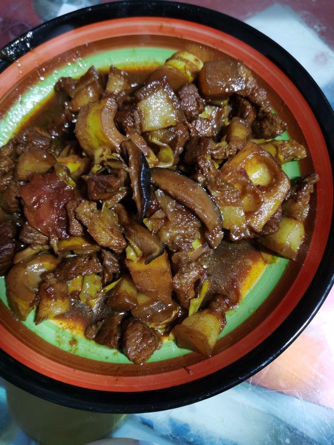 笋烧肉（红烧肉加笋）怎么这么好吃？？？