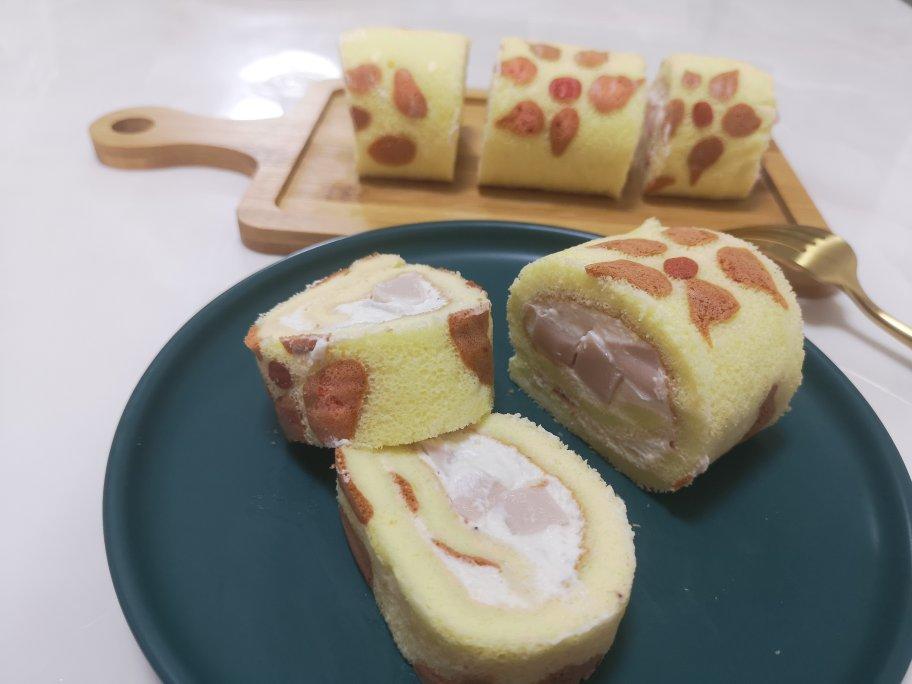 春风十里桃花奶冻蛋糕卷
