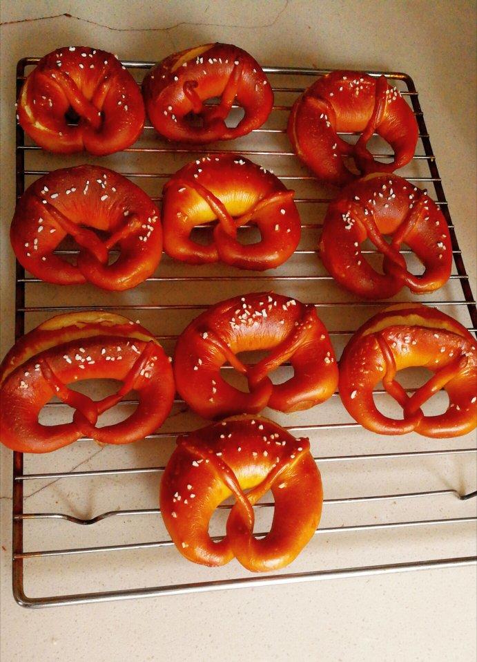 传统德式碱水包