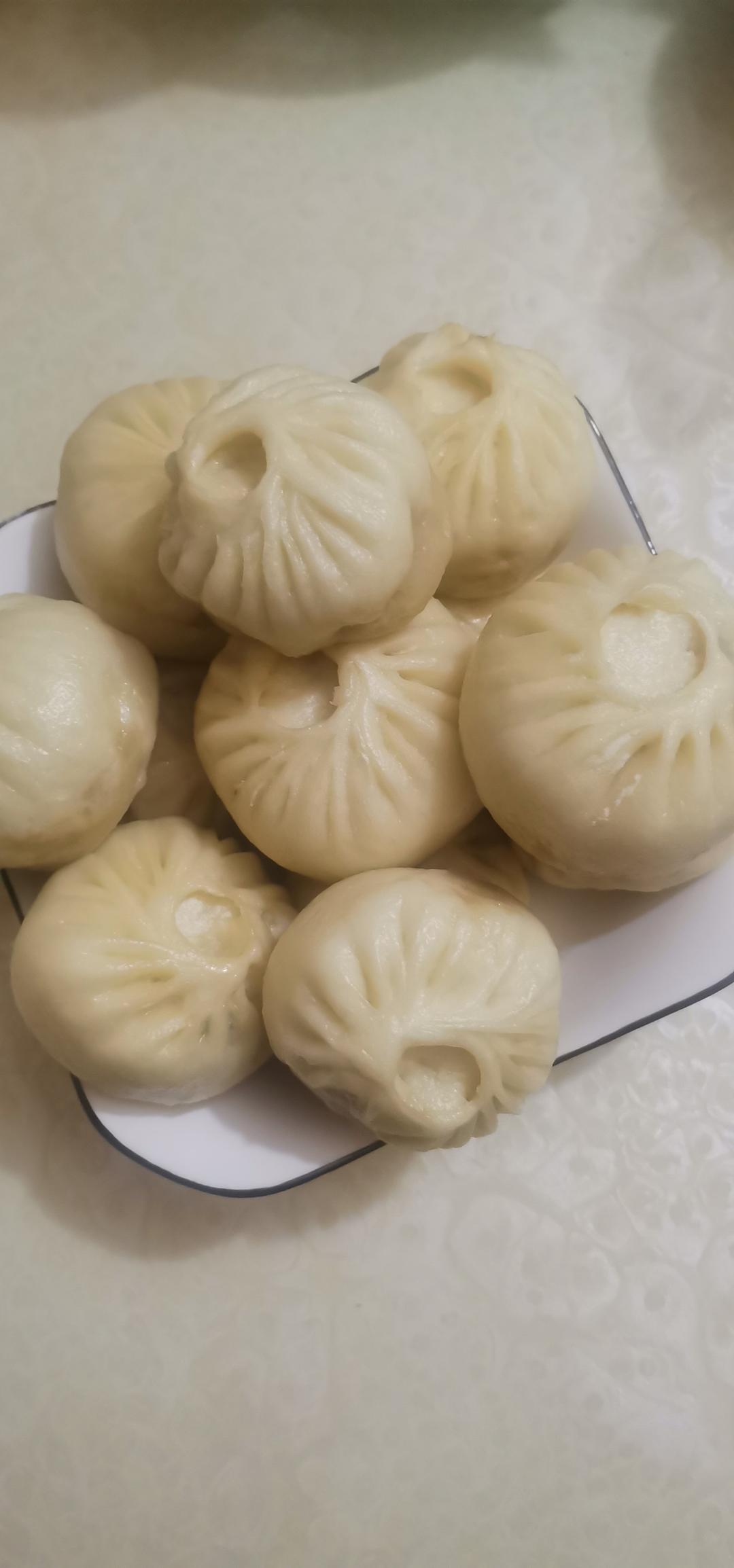 芹菜肉馅包子的做法